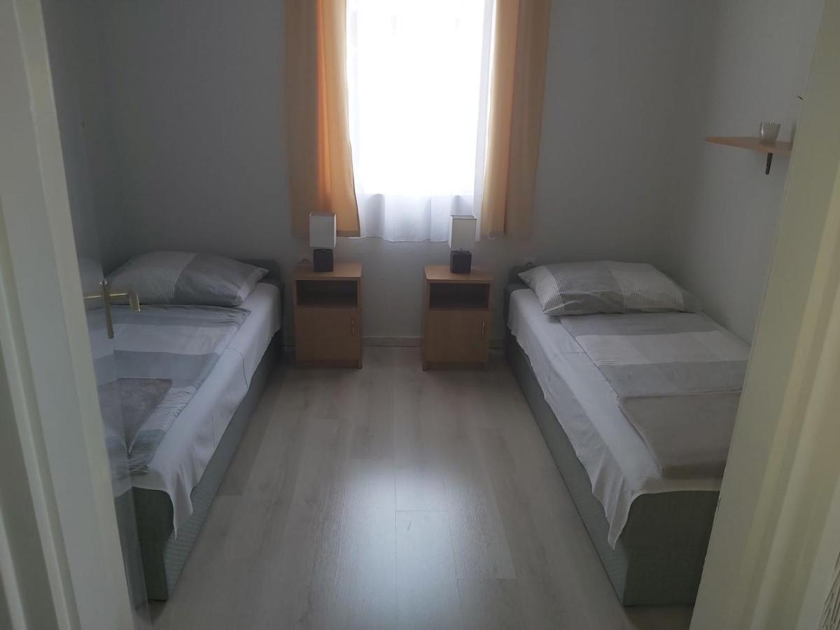 Apartmanhaz Horvath Balatonboglár Exteriér fotografie