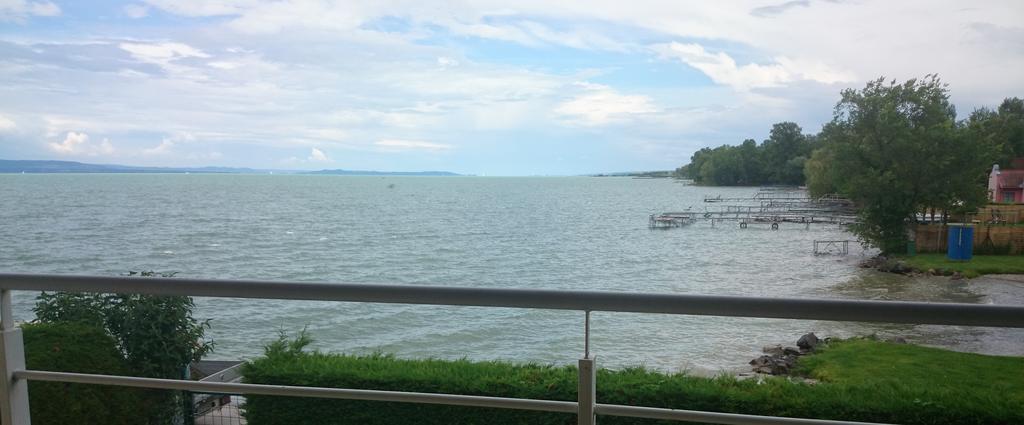 Apartmanhaz Horvath Balatonboglár Exteriér fotografie
